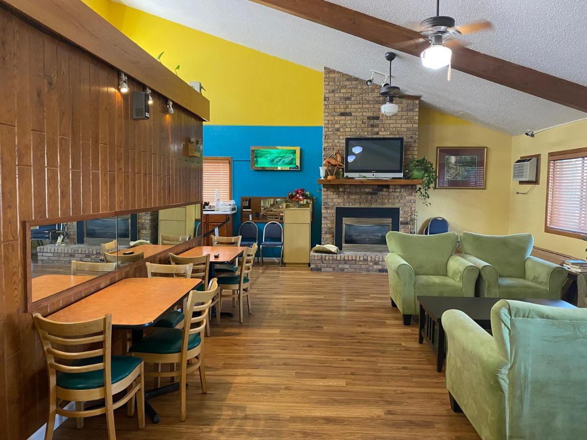 America'S Stay Inn Stewartville Екстериор снимка