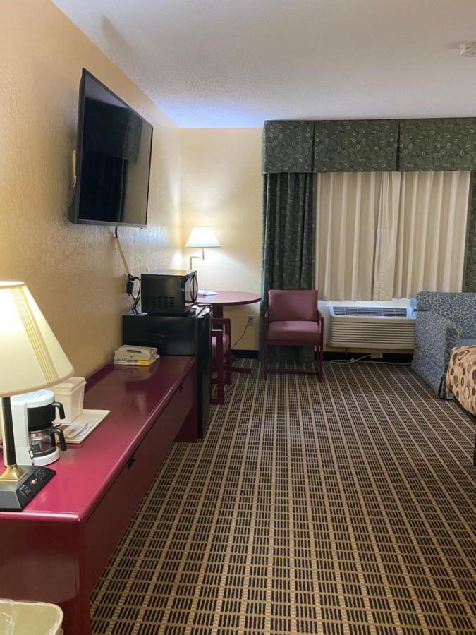 America'S Stay Inn Stewartville Екстериор снимка