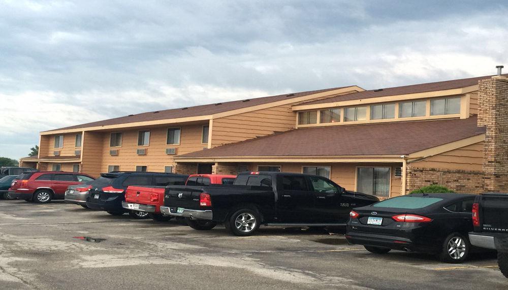 America'S Stay Inn Stewartville Екстериор снимка