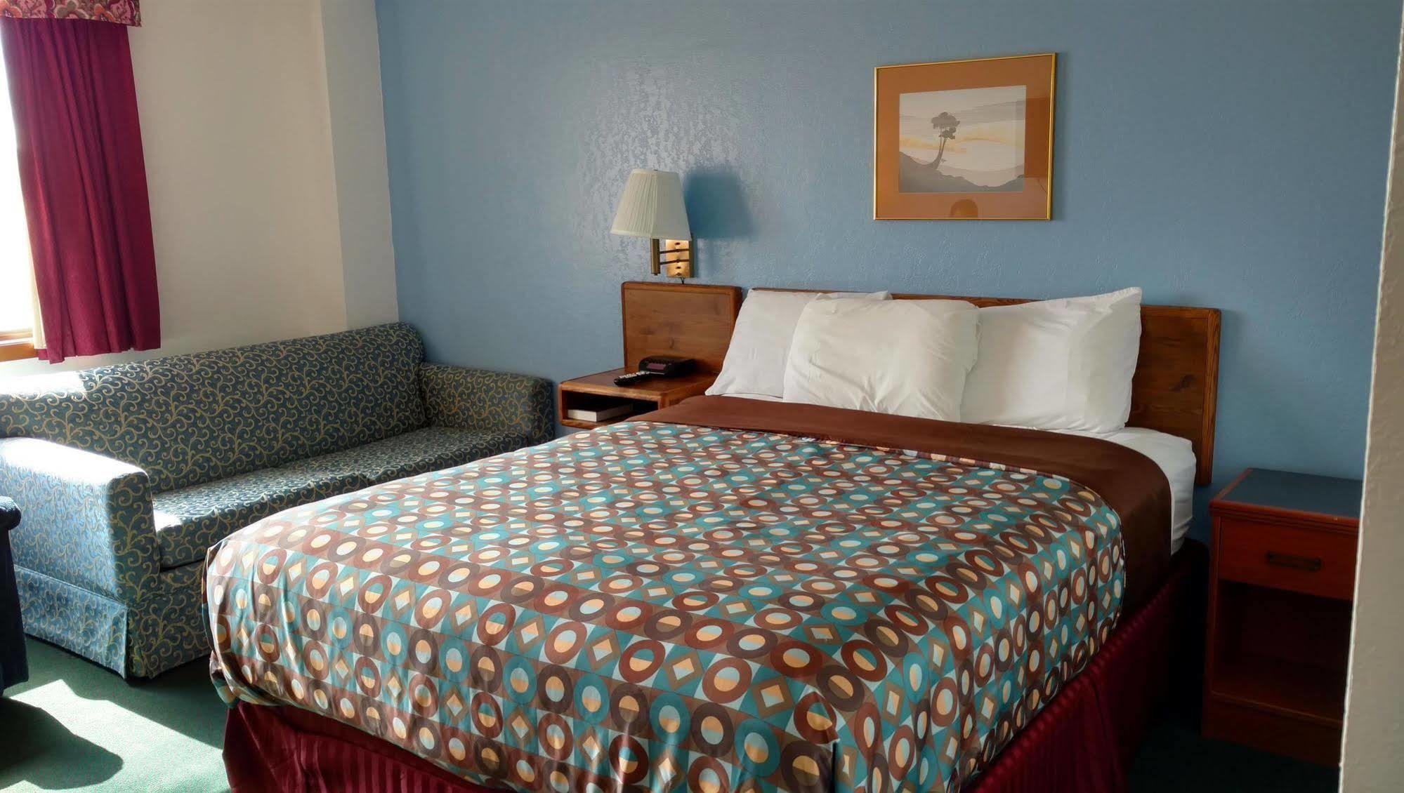 America'S Stay Inn Stewartville Екстериор снимка