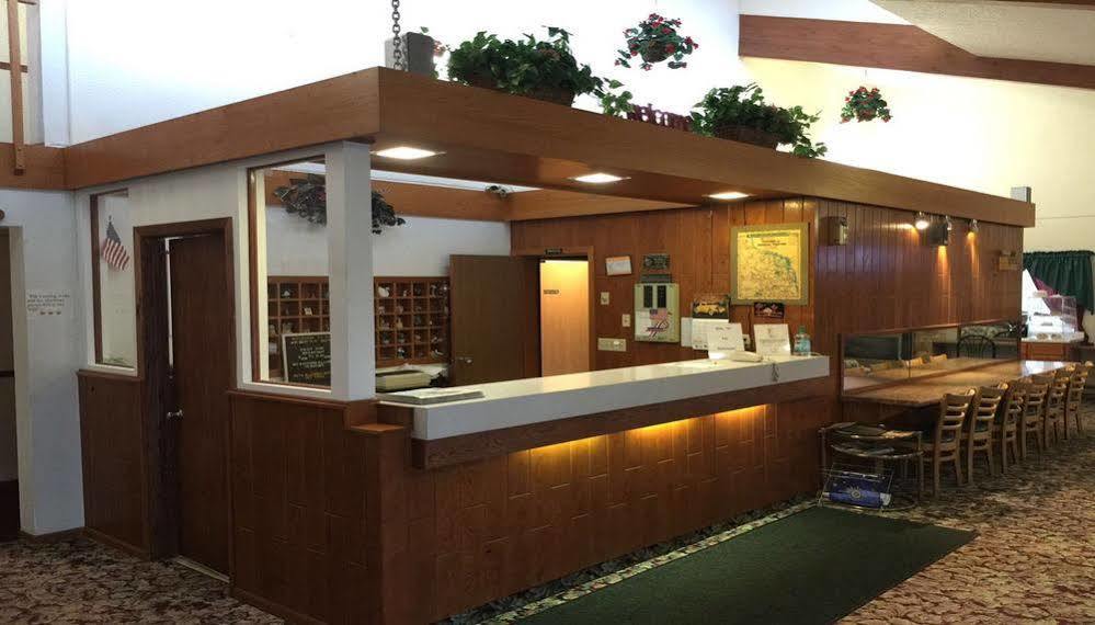 America'S Stay Inn Stewartville Екстериор снимка