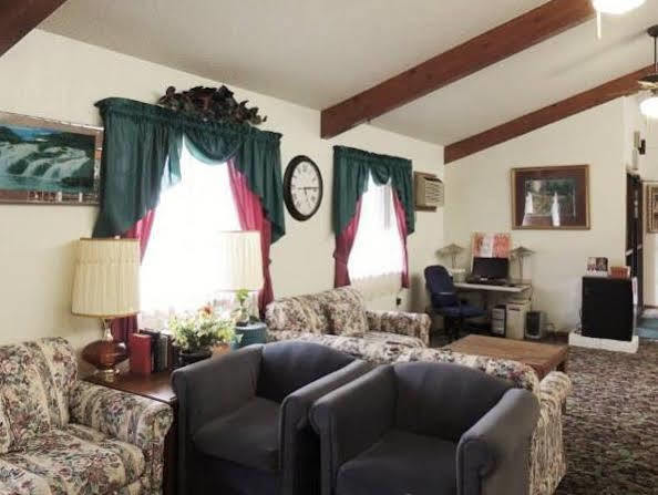 America'S Stay Inn Stewartville Екстериор снимка